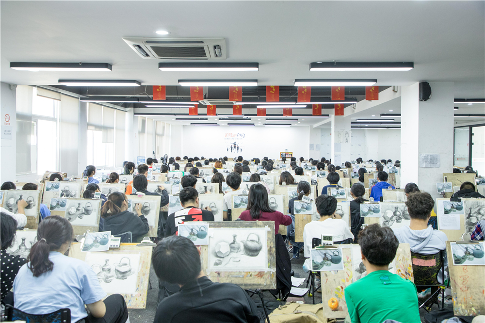 �����߿���ѵ����